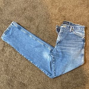Men’s Wrangler George Strait Cowboy Cut Collection Jeans, 32 x 34.